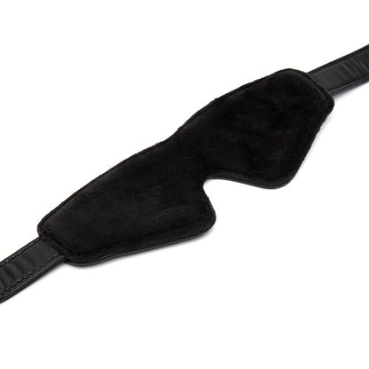 fifty-shades-of-grey-bound-to-you-blindfold-2
